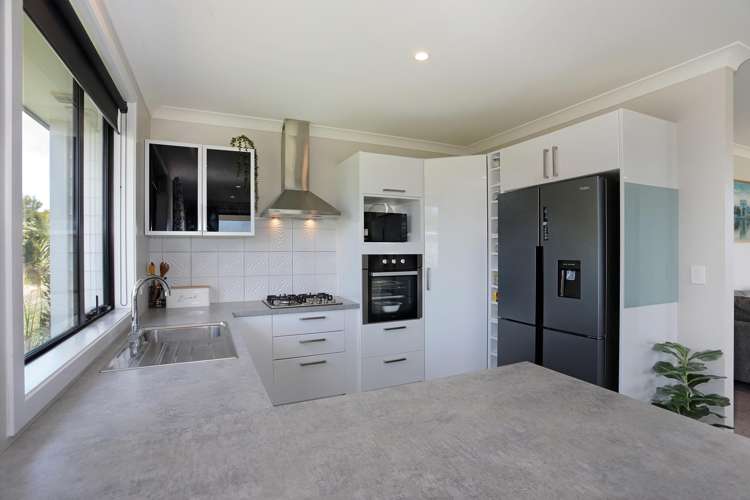 6 George Street Bulls_7