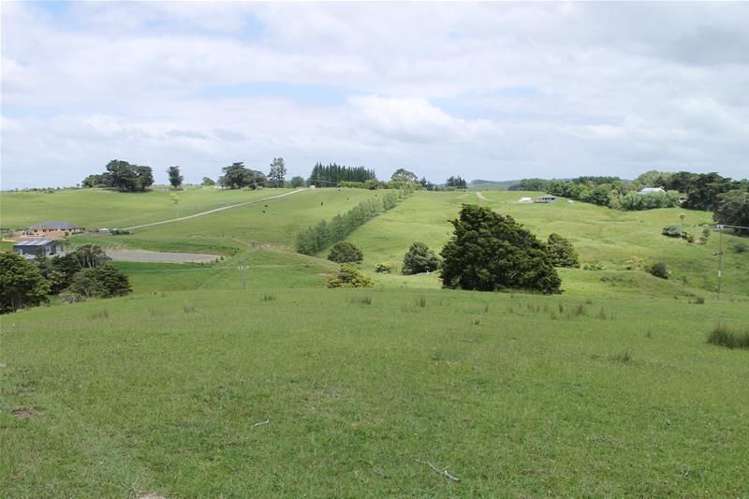 243c Mountain Road Maungaturoto_8