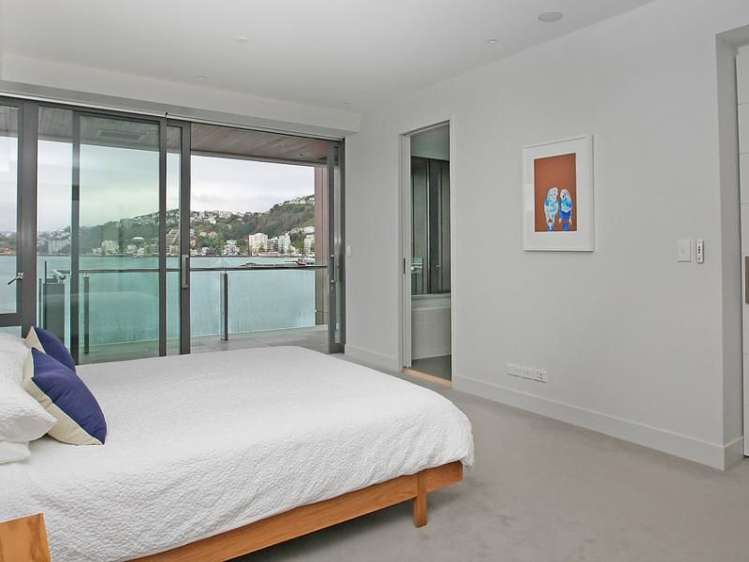 2c/3 Clyde Quay Wharf Te Aro_9