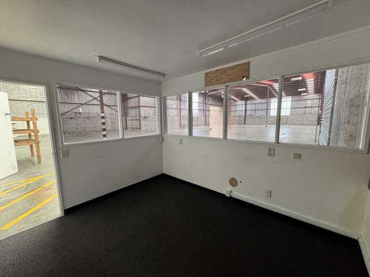 9/4-8 Glover Street Ngauranga_6