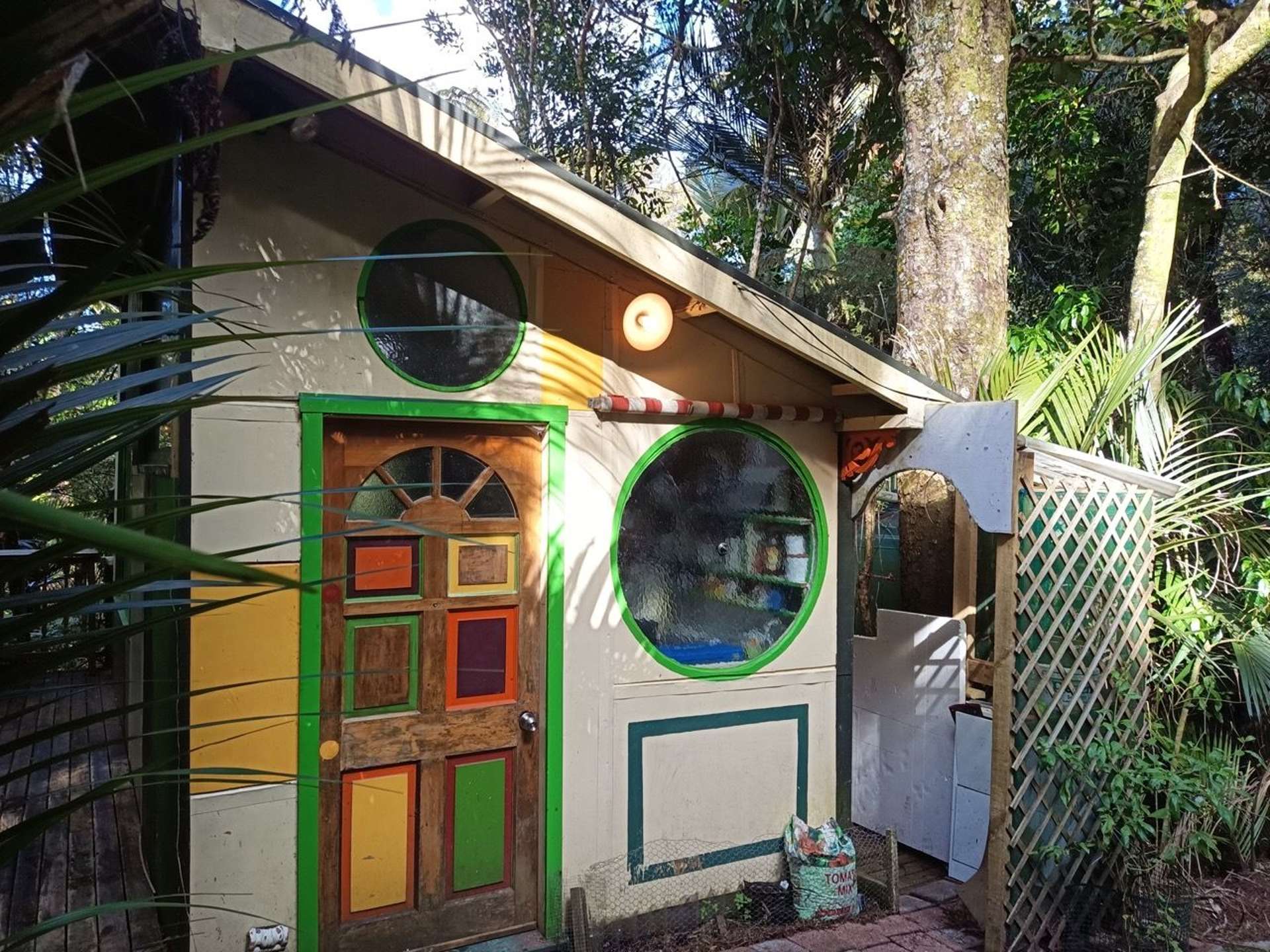 Address withheld Oratia_0