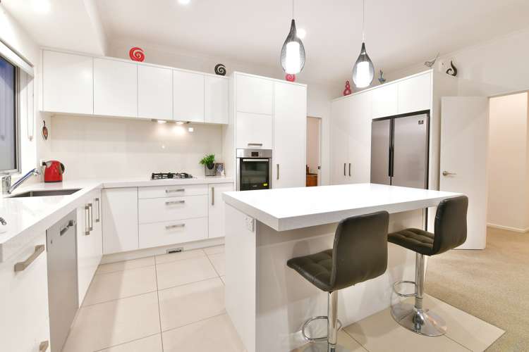 8 Sibling Court Silverdale_2