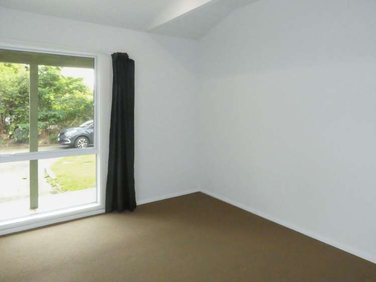 22 Rutherglen Av Ilam_5
