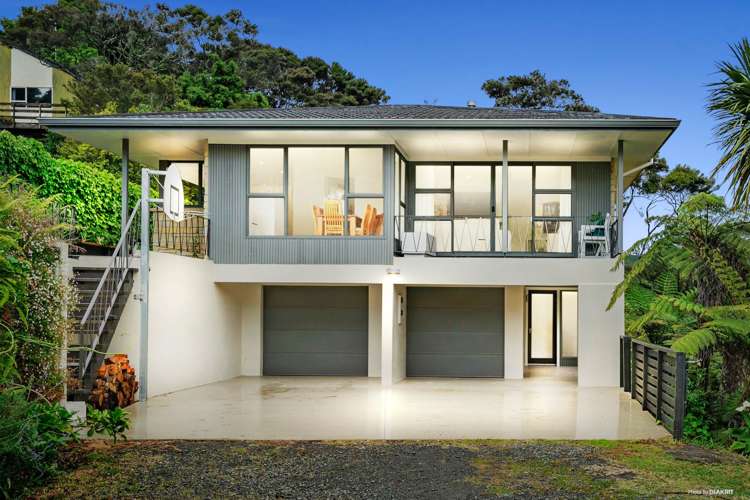 8 Valhalla Drive Beach Haven_2