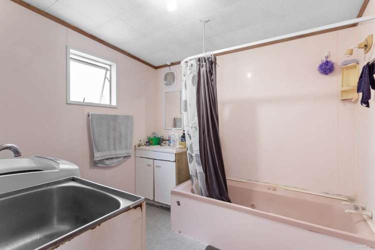 1/113 Mokoia Road Birkenhead_17