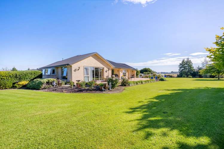 33 Longwood Drive Winton_1