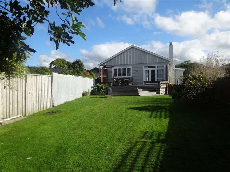 276 Queen Street Pukekohe_11