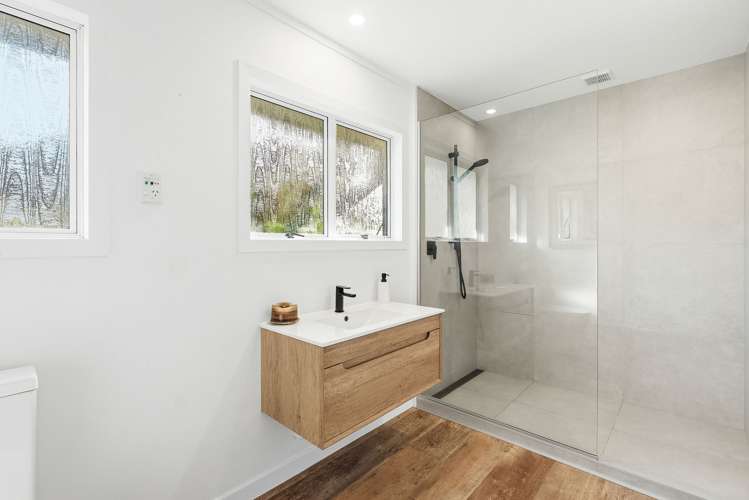 176 Spencer Road Lake Tarawera_20