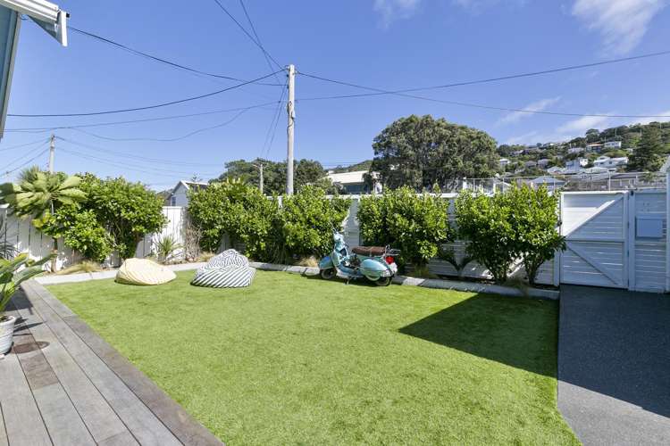 17 Freyberg Street Lyall Bay_4