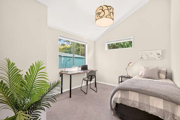 77A Vodanovich Road Te Atatu South_14