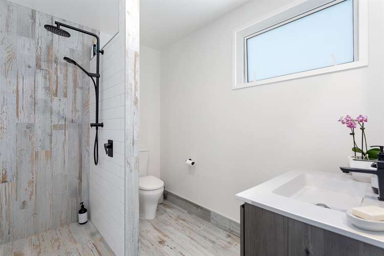 376 Ocean Road Ohope_18