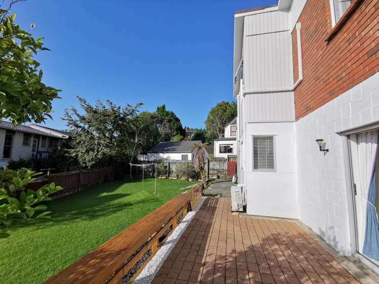 6 Elmira Place Browns Bay_12