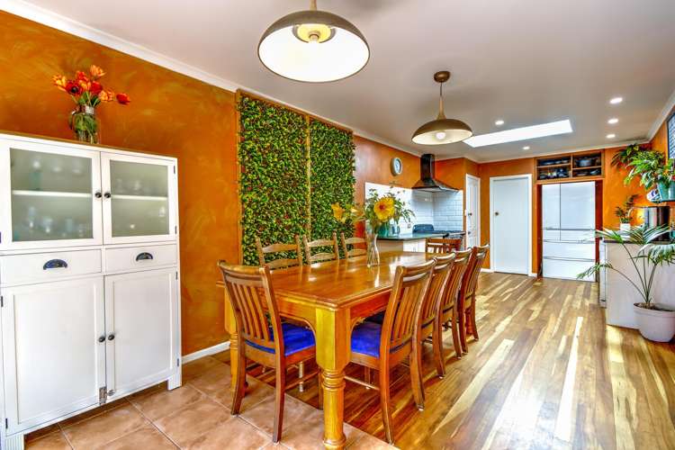 33 Resthill Crescent Glenview_2