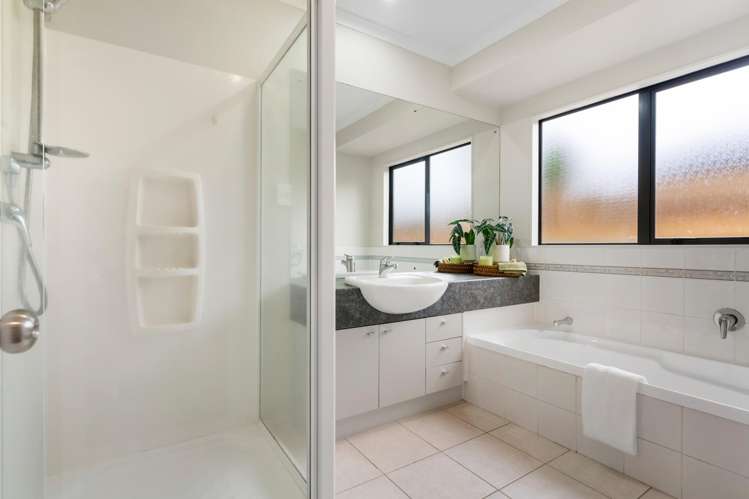 33 Croftview Road Wattle Downs_14