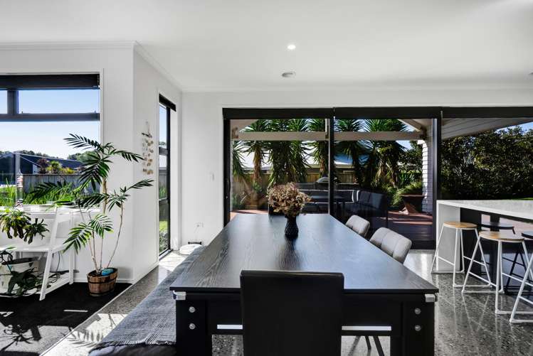 6 Pebble Beach Court Waiwhakaiho_14