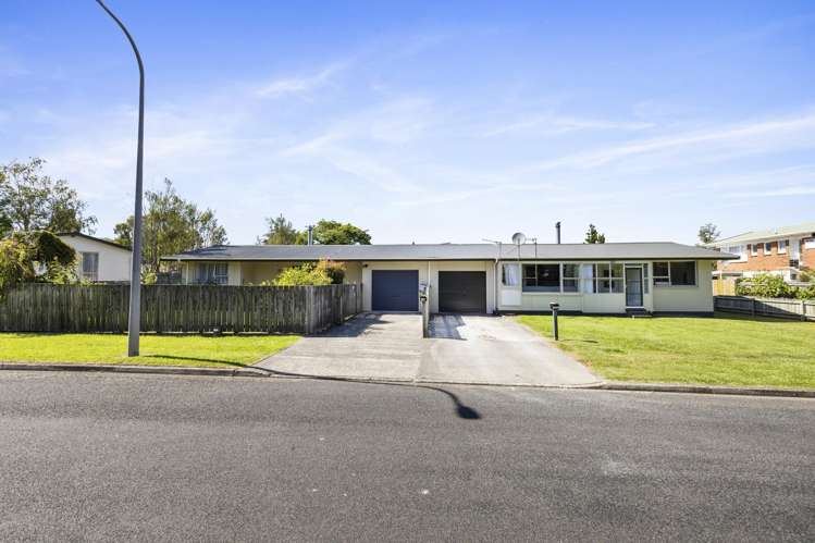 1A and 1B Cooper Avenue_0