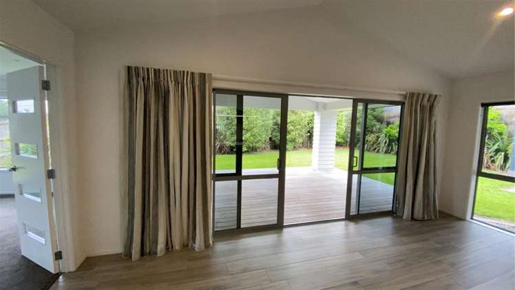 1 Sharman Place Pyes Pa_10