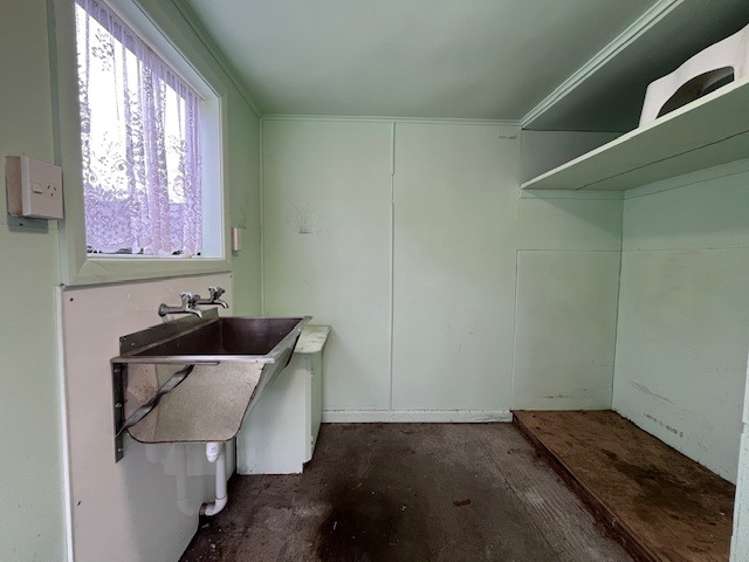 186 Preston Road 10446_11