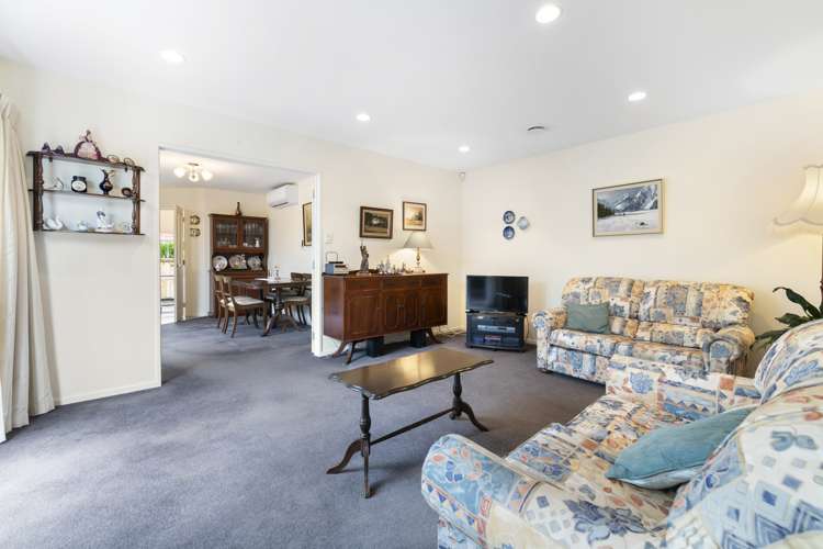 2/34 Parkhill Road Mellons Bay_10