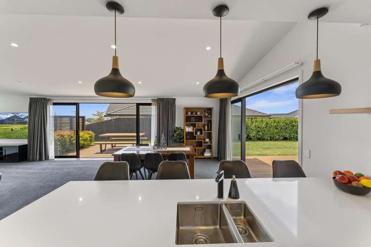 16 Travers Avenue_3
