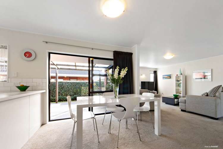 2/383 Blockhouse Bay Road Blockhouse Bay_5