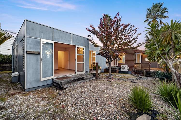 16A Seaside Avenue Waterview_10