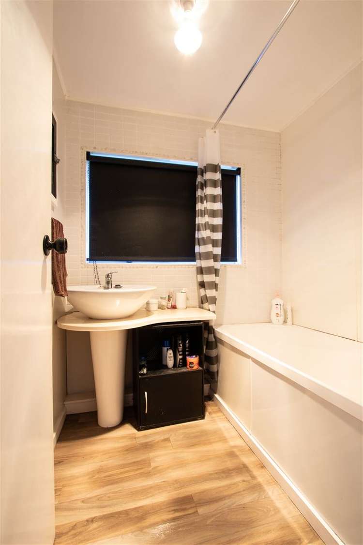 214c Gibson Quay Hokitika_18