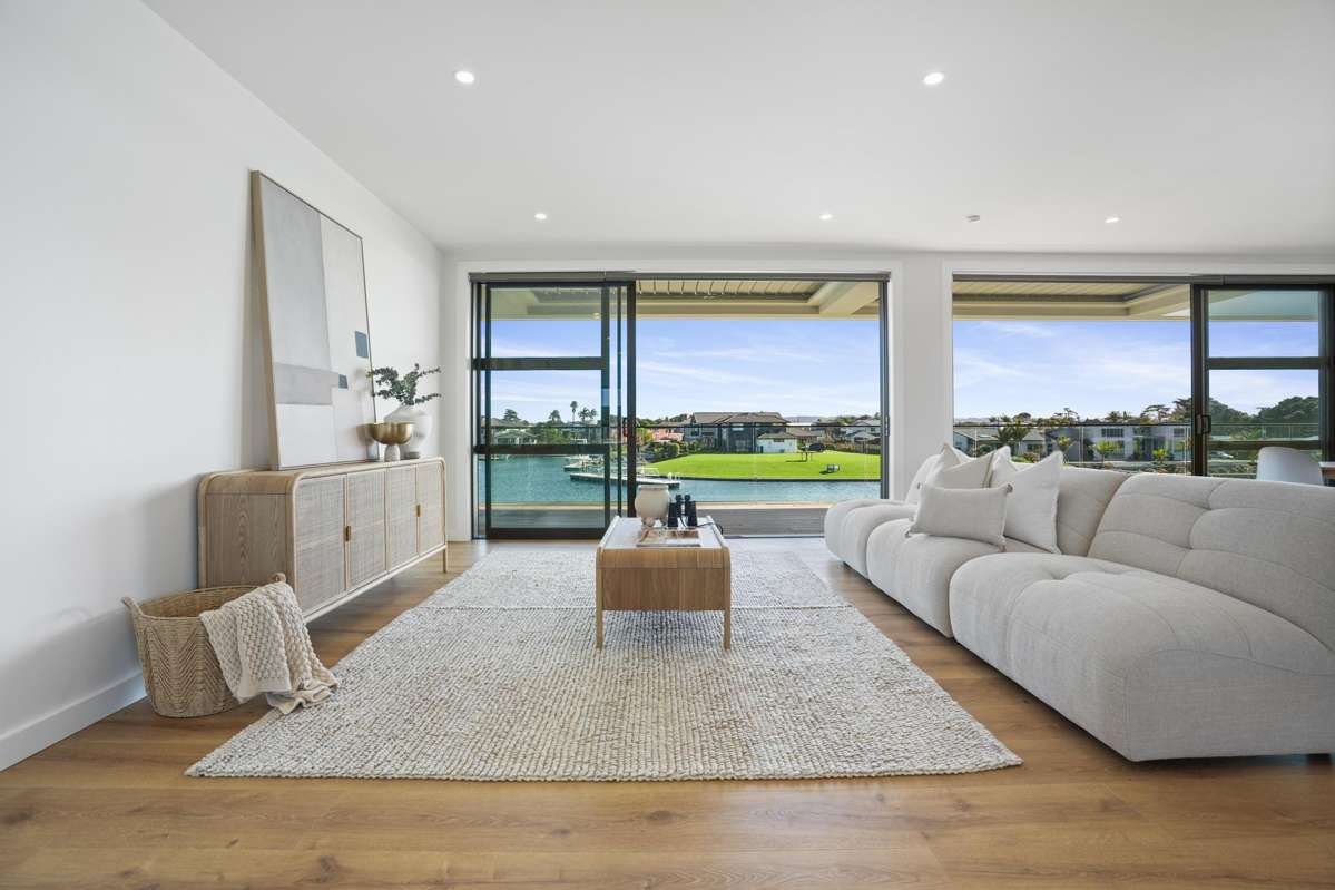 21 Fred Carr Place_4