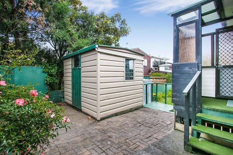 2/66 Mcleod Road Te Atatu South_7