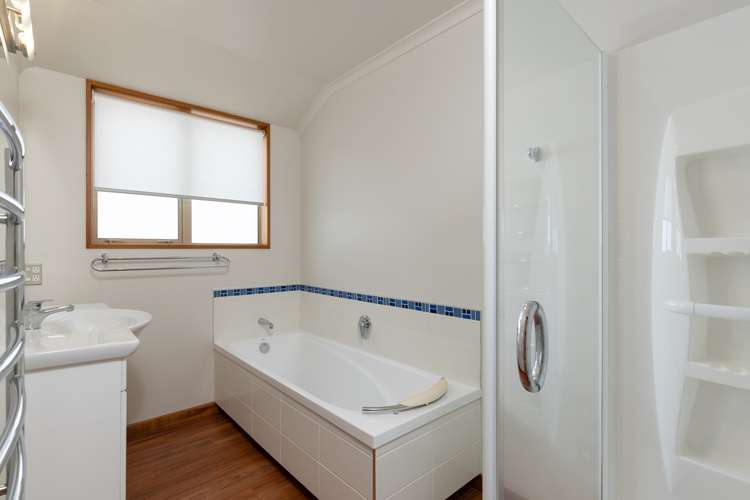 2a Monro Way The Wood_13