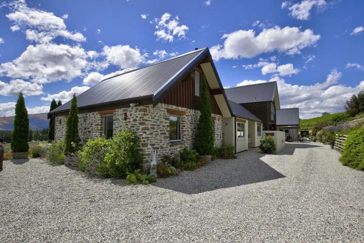 212 Cairnmuir Road Cromwell_1