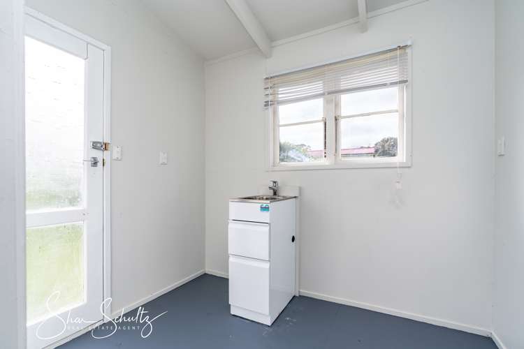 1 Kirk Road Maungaturoto_16