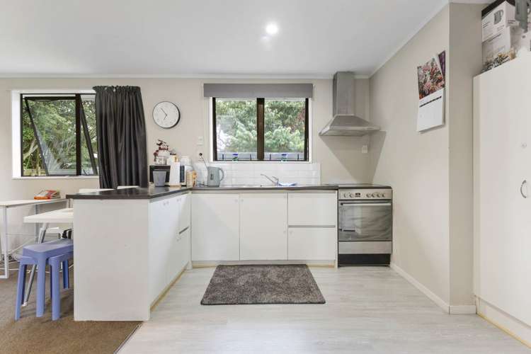 2/140A Old Wairoa Road Papakura_4