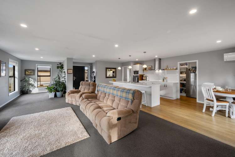 77 Larch Crescent Alexandra_20