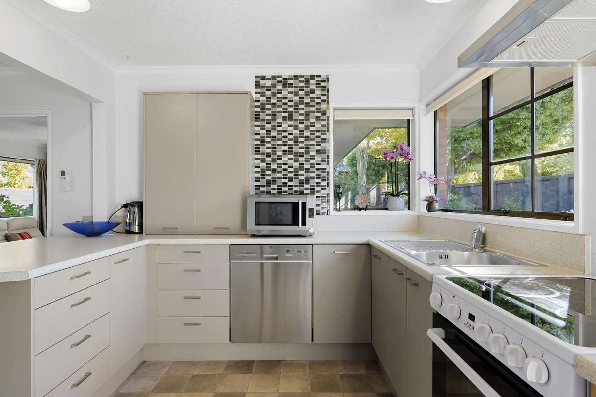 84B Memorial Avenue_5