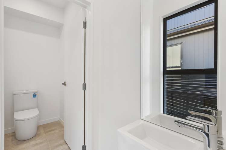 4 Aquamarine Avenue Wainui_16