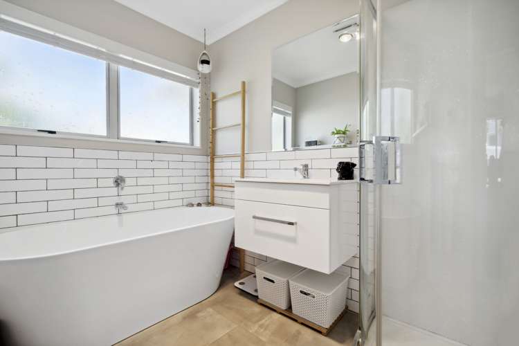 10 Inlet View Titahi Bay_11