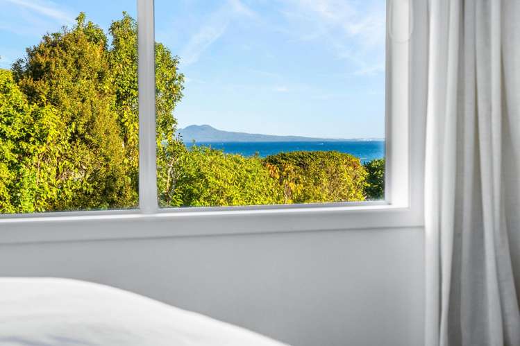 890 Whangaparaoa Road Manly_10