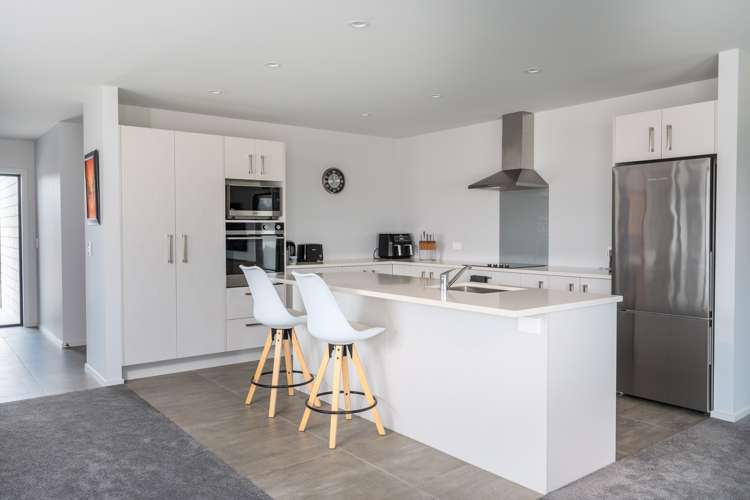 16 Tawhai Crescent Wharewaka_6