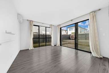 35 Greenfinch Road_4