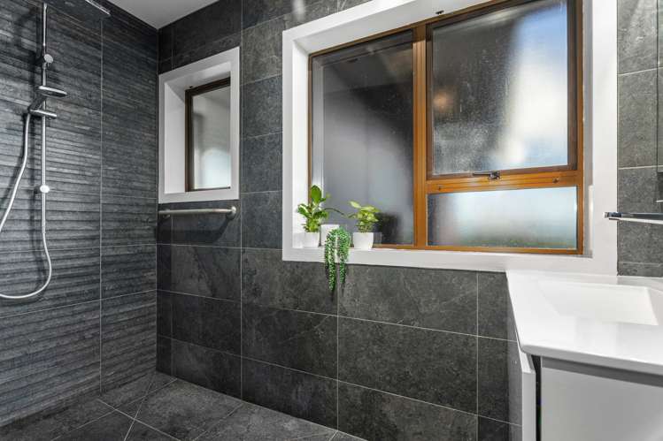 97 East Bank Road Thornton_13