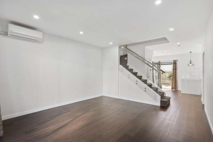 24 Moho Lane_1