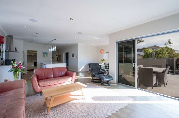 11 Lucy Murcott Place Stoke_9