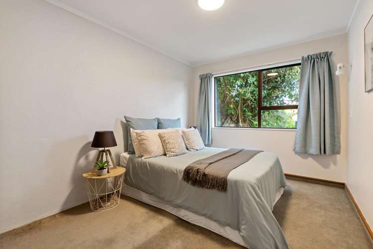 23B Thatcher Crescent Crofton Downs_14