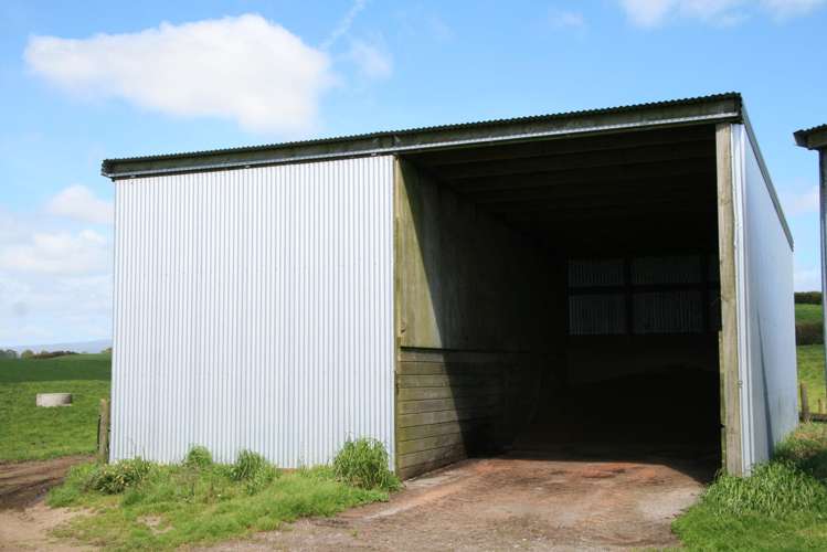 828 Hursthouse Road Inglewood_26