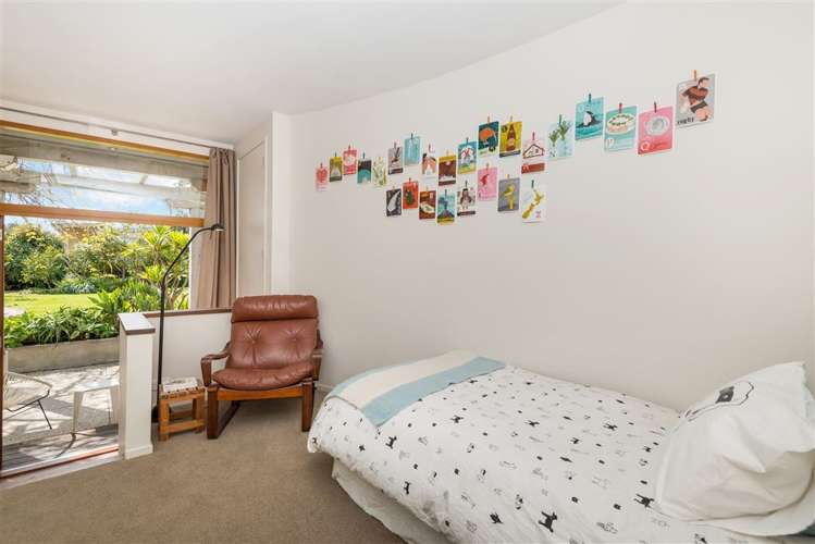 36 Williamson Avenue Belmont_12