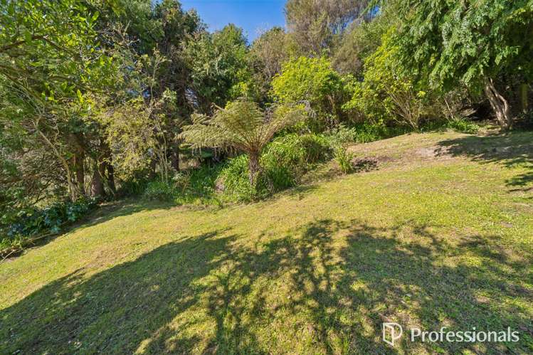 57 Coast Road Wainuiomata_21