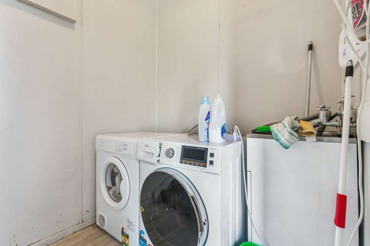 326 Roscommon Road Clendon Park_14