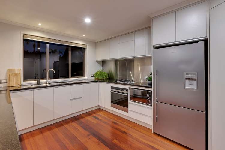 98B Western Hills Drive Kensington_35