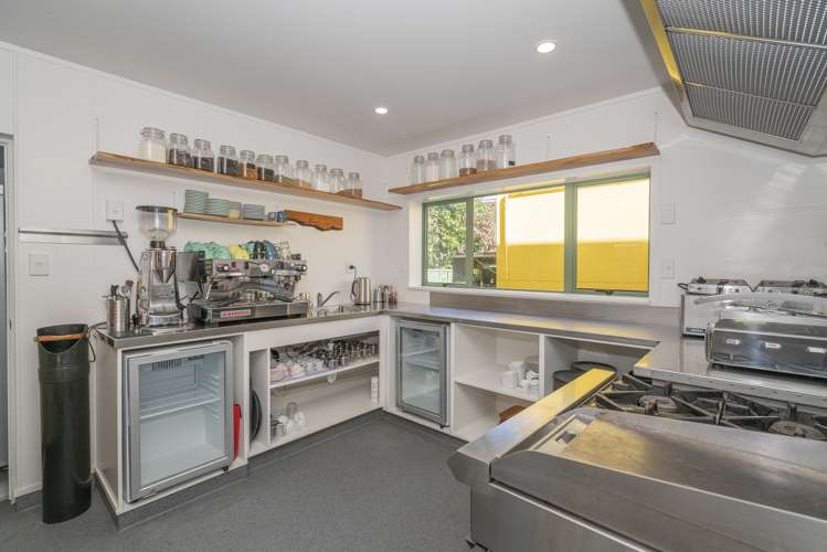 307 Main Sh25 Road Tairua_9